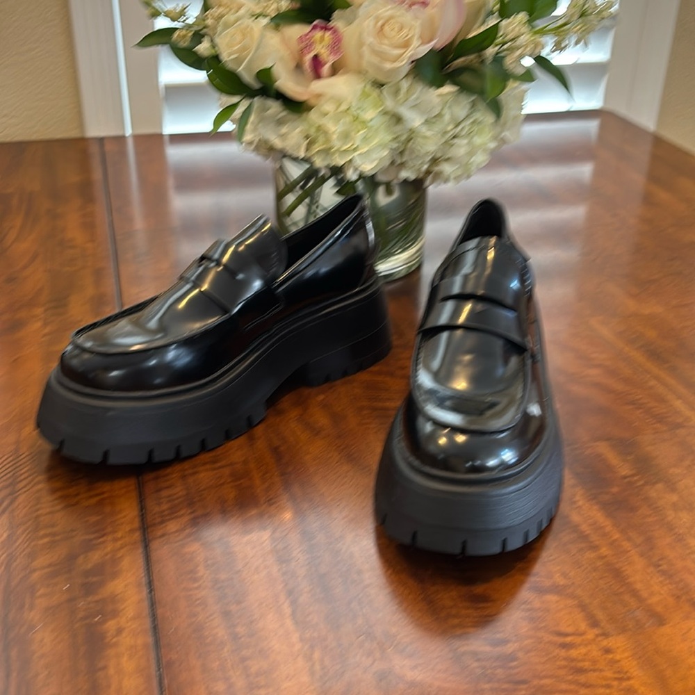 Steve Madden Black Women's Loafers